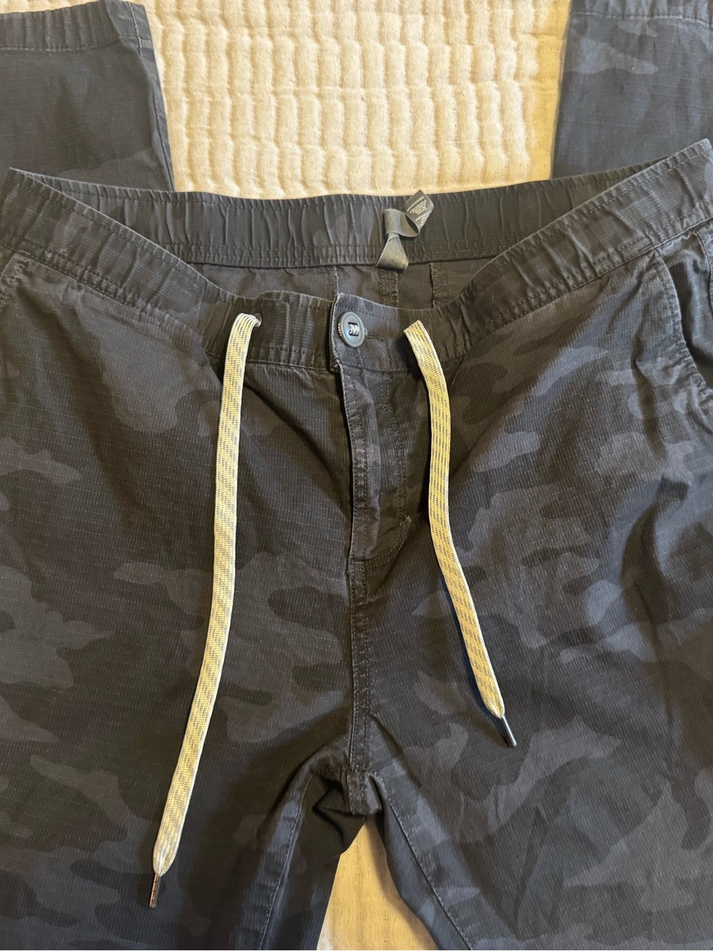 Vuori Women's Ripstop Camo Pants - Picture 3 of 6